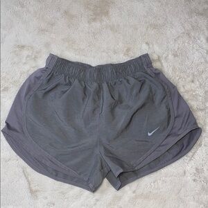 Nike Gray Athletic Shorts Lightweight Relaxed Fit